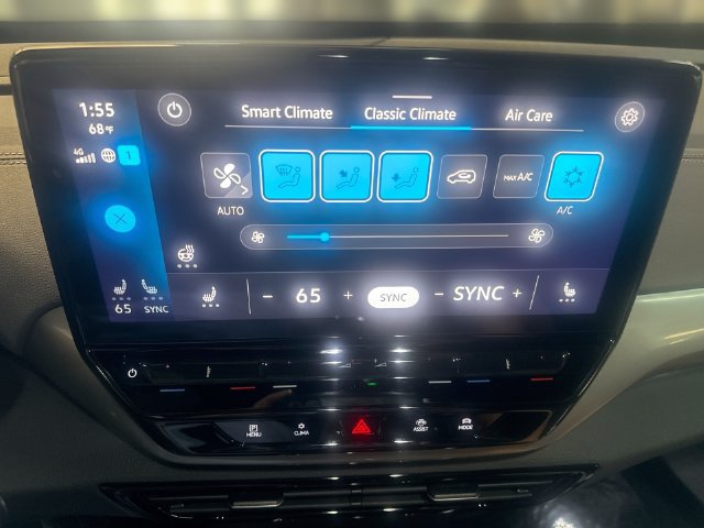 Certified 2023 Volkswagen ID.4 Pro S AWD/4WD image 18