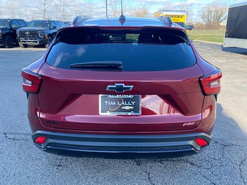 Used 2024 Chevrolet Trax RS w/ Driver Confidence Package image 6