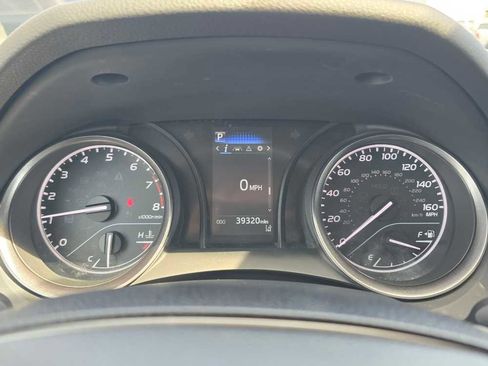 Used 2023 Toyota Camry SE FWD image 20