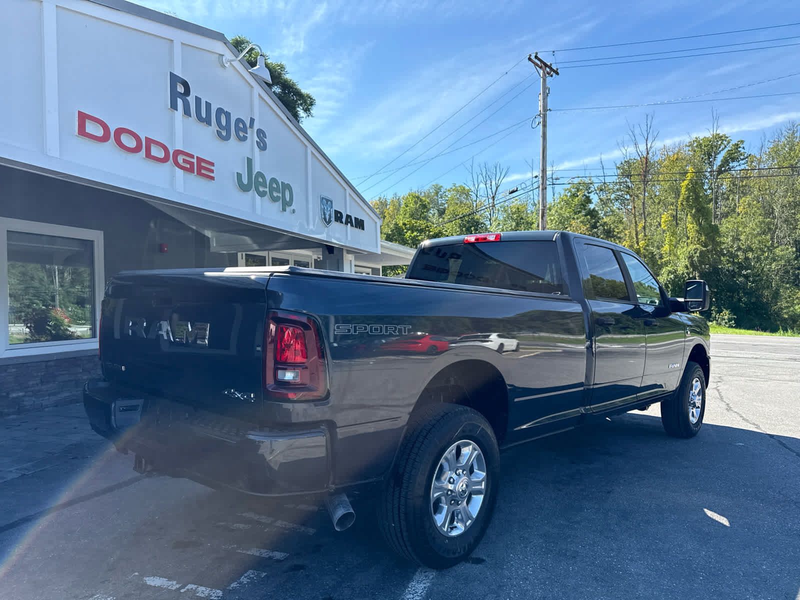 New 2027 RAM 3500 Big Horn AWD/4WD image 2