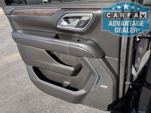 Used 2024 Chevrolet Suburban LT image 10