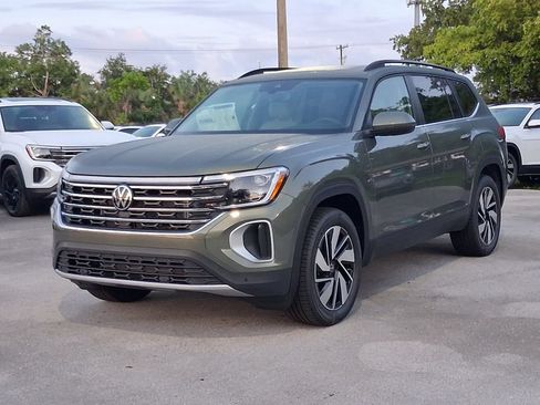New 2026 Volkswagen Atlas SE FWD image 3