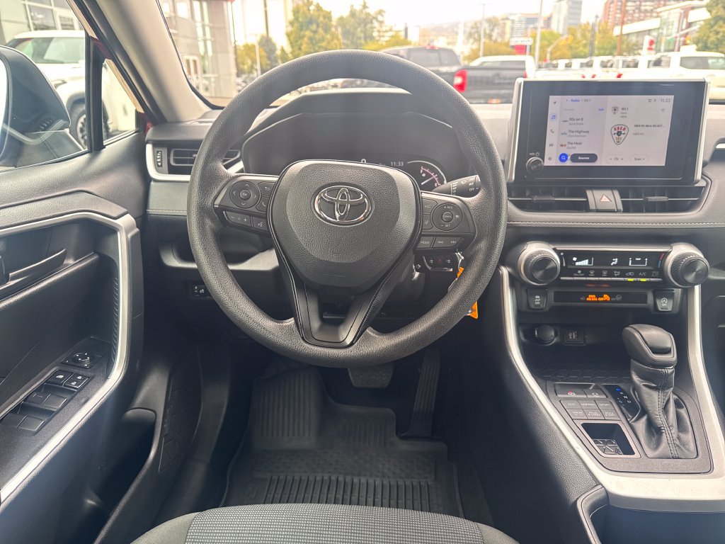 Certified 2025 Toyota RAV4 LE AWD/4WD image 13