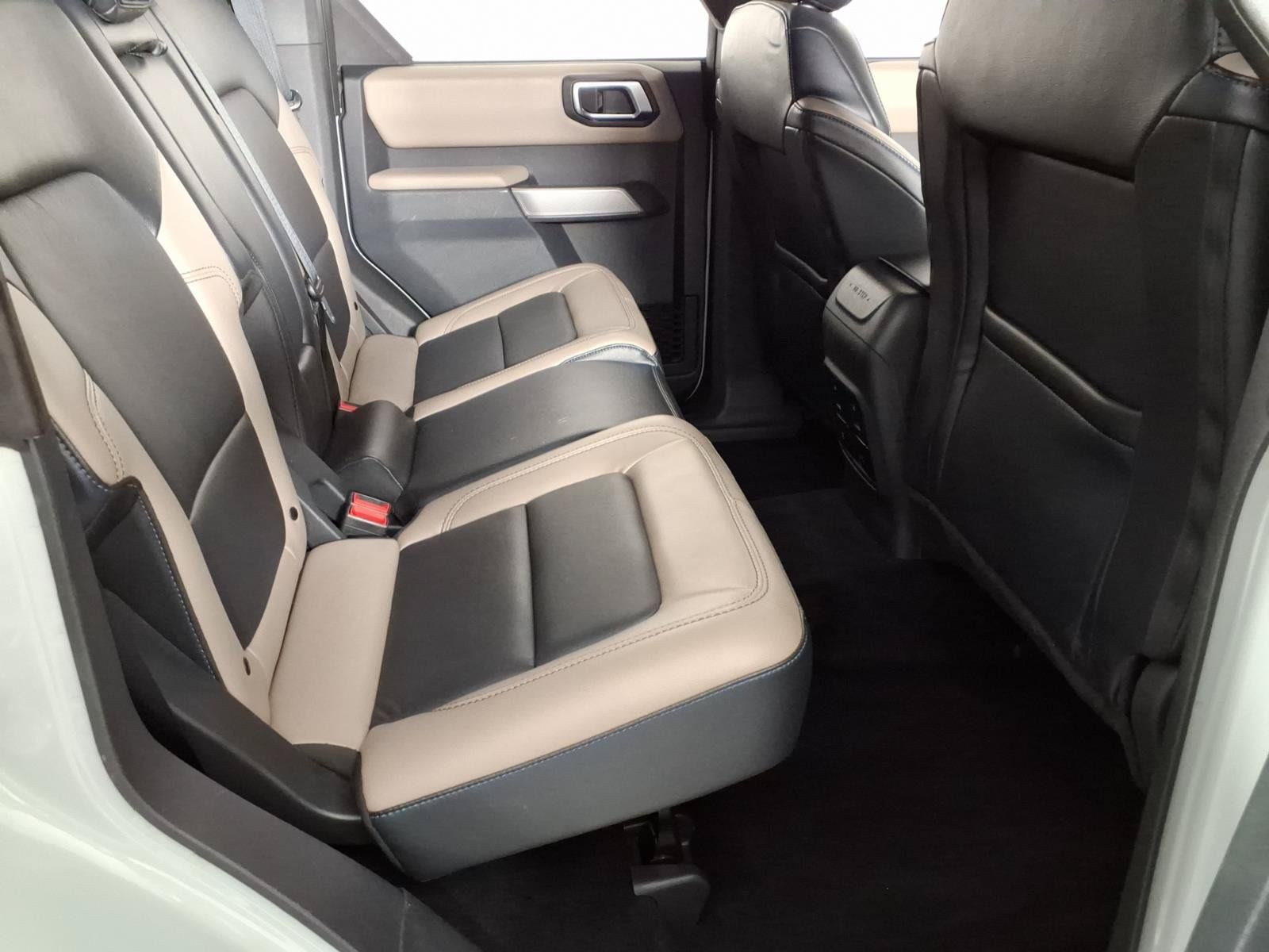 Used 2023 Ford Bronco Wildtrak AWD/4WD image 12