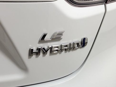 Used 2023 Toyota Corolla LE FWD image 9