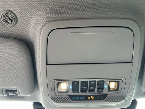 Certified 2022 Ford Explorer XLT w/ Equipment Group 202A image 31