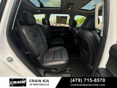 Certified 2024 Kia Telluride SX Prestige AWD/4WD image 33