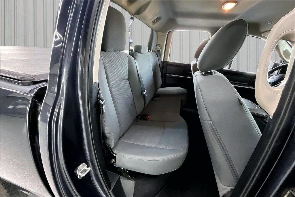 Used 2018 RAM 1500 Express AWD/4WD image 21