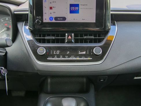 Used 2024 Toyota Corolla LE FWD image 29