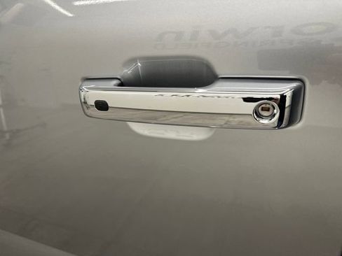 Used 2024 Ford F150 Lariat w/ FX4 Off-Road Package image 23