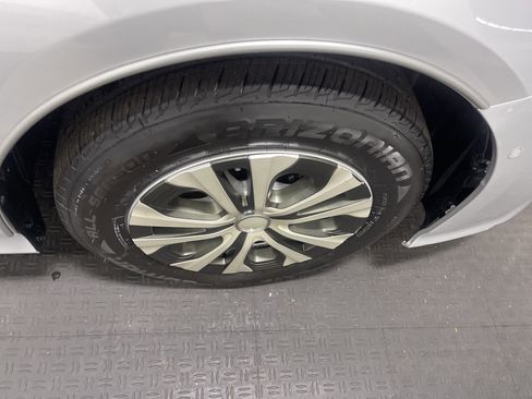 Used 2019 Toyota Prius LE image 28