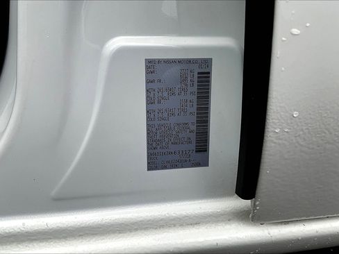 Used 2024 Nissan Frontier SL w/ Technology Package image 19