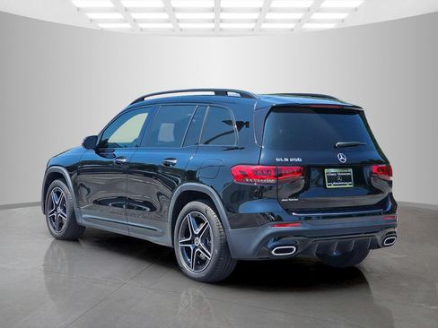 Used 2023 Mercedes-Benz GLB 250 image 4