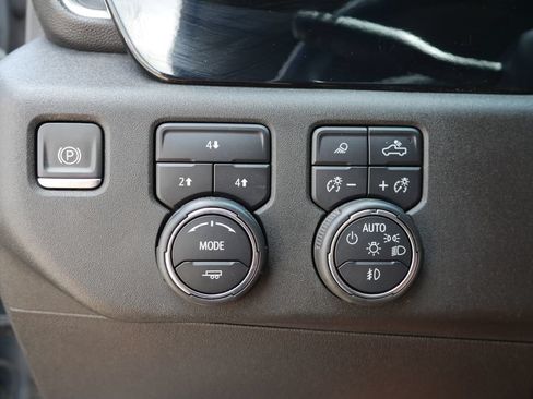 Used 2024 Chevrolet Silverado 2500 LT w/ All Star Edition AWD/4WD image 20