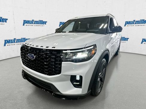 New 2026 Ford Explorer ST-Line w/ ST-Line Street Pack AWD/4WD image 1