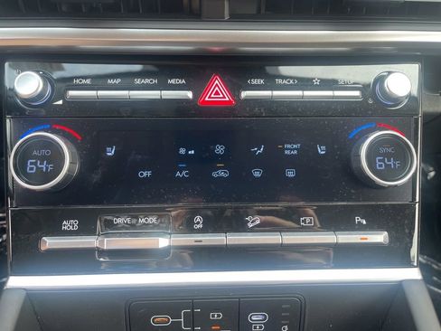 Used 2024 Hyundai Santa Fe SEL image 22