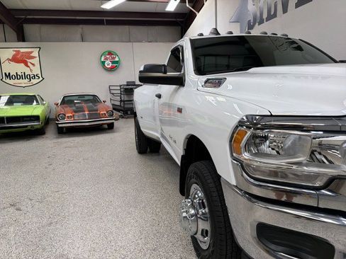Used 2022 RAM 3500 Tradesman image 33