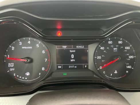 Used 2024 Chevrolet Trax LS w/ LS Convenience Package FWD image 8