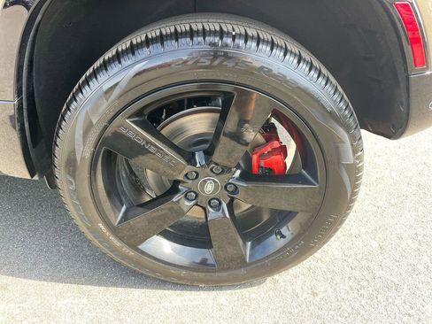 Used 2024 Land Rover Defender 110 X image 34