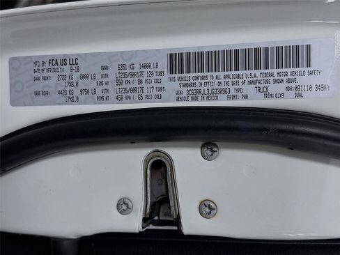 Used 2018 RAM 3500 Laramie image 31