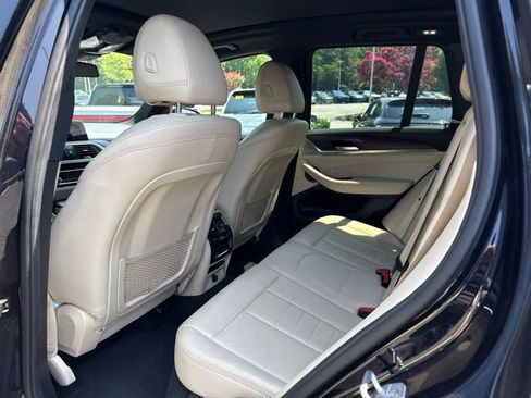 Used 2019 BMW X3 sDrive30i w/ M Sport Package RWD image 11
