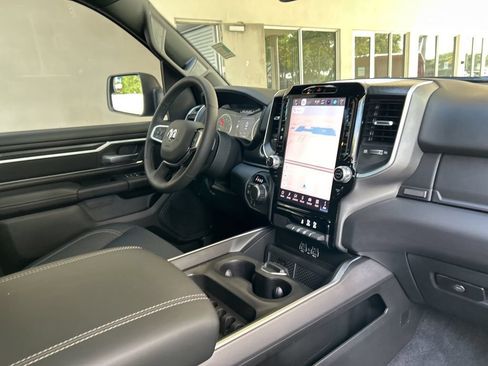Used 2025 RAM 1500 Big Horn AWD/4WD image 28