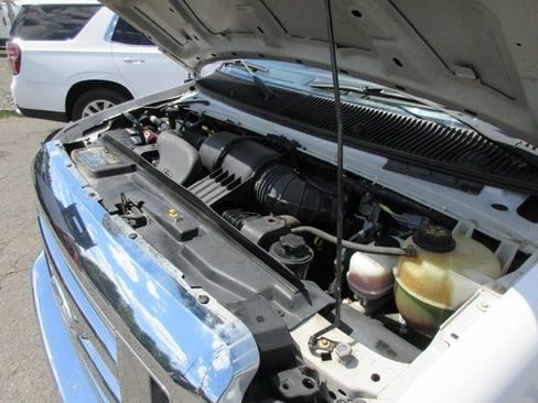 Used 2014 Ford E-350 and Econoline 350 Super Duty RWD image 12