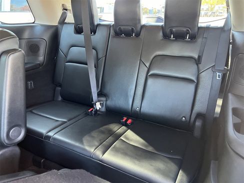 Certified 2022 Nissan Pathfinder SL w/ SL Premium Package image 27