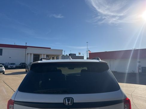 Used 2021 Honda Passport Touring image 6