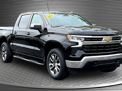 Used 2023 Chevrolet Silverado 1500 LT AWD/4WD image 1