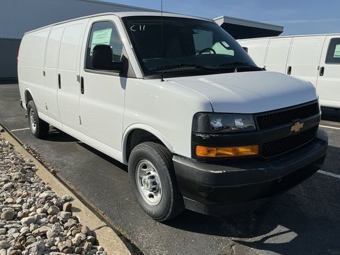 New 2026 Chevrolet Express 3500 Extended w/ Driver Convenience Package RWD image 2