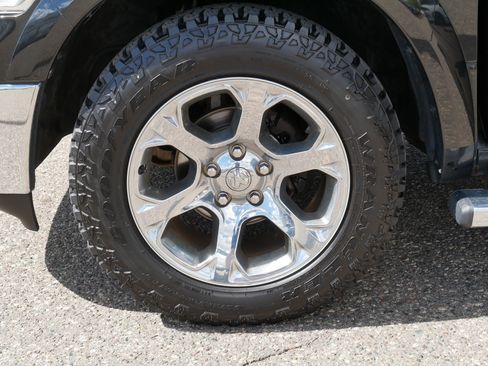 Used 2018 RAM 1500 Laramie w/ Convenience Group AWD/4WD image 15