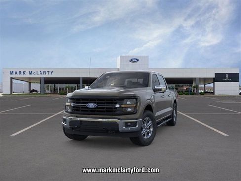 New 2025 Ford F150 XLT w/ Equipment Group 302A MID image 2