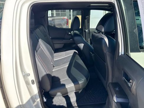 Used 2021 Toyota Tacoma TRD Pro AWD/4WD image 30