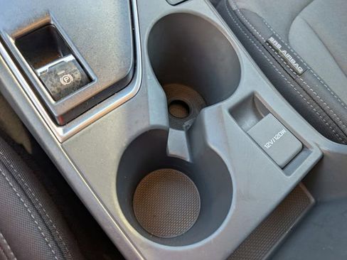 Certified 2025 Subaru Crosstrek 2.0i Premium image 27