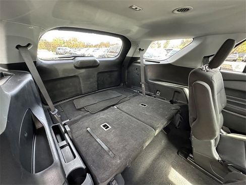 Certified 2022 Ford Explorer XLT image 38