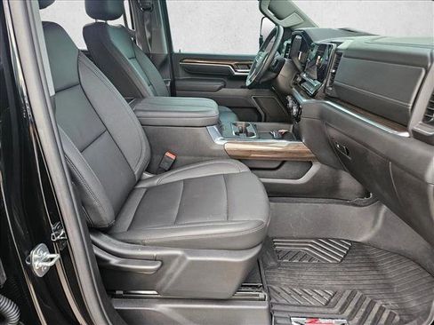 Used 2025 Chevrolet Silverado 2500 LT w/ Texas Edition image 17