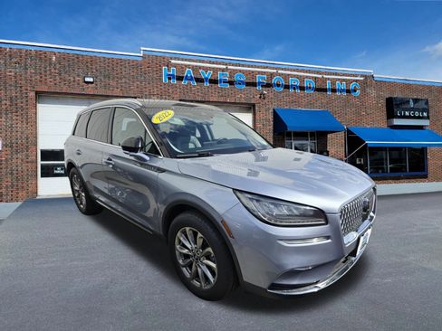 Used 2022 Lincoln Corsair AWD w/ Premium Package image 3