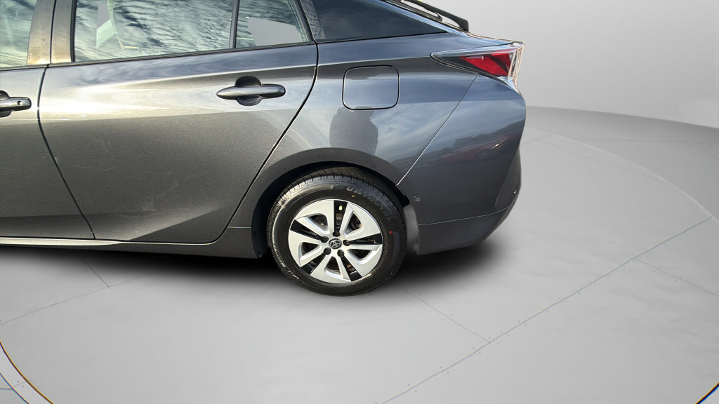 Used 2018 Toyota Prius Two w/ Prius Two Safety Plus Package FWD image 33