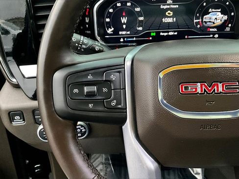 Used 2025 GMC Sierra 1500 SLT image 19