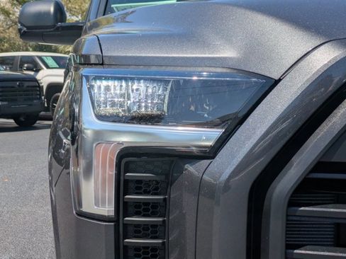 New 2026 Toyota Tundra SR5 AWD/4WD image 10