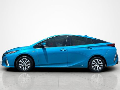 Used 2020 Toyota Prius Prime LE FWD image 2