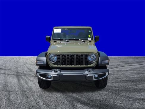 Used 2026 Jeep Gladiator Sport AWD/4WD image 9