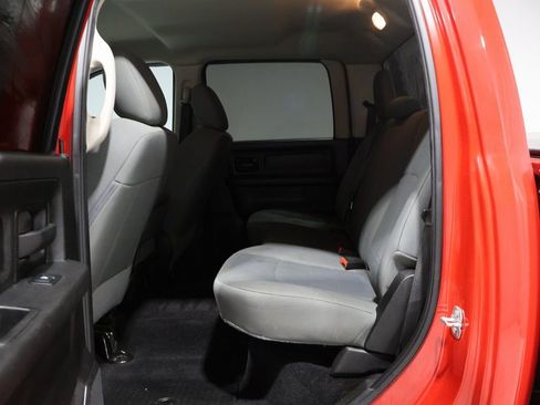 Used 2018 RAM 2500 Tradesman w/ Chrome Appearance Group image 20