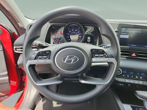 Certified 2023 Hyundai Elantra SEL FWD image 9