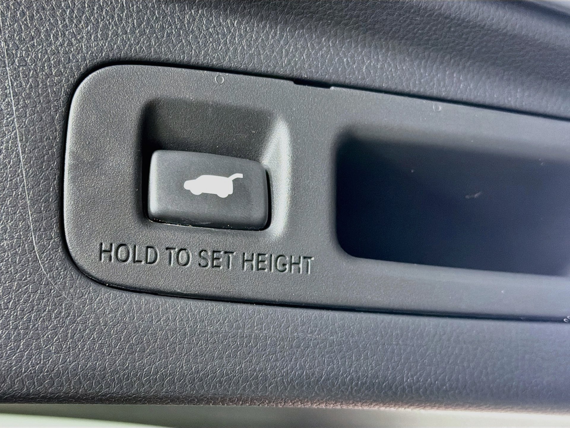 Used 2024 Honda CR-V EX-L image 13
