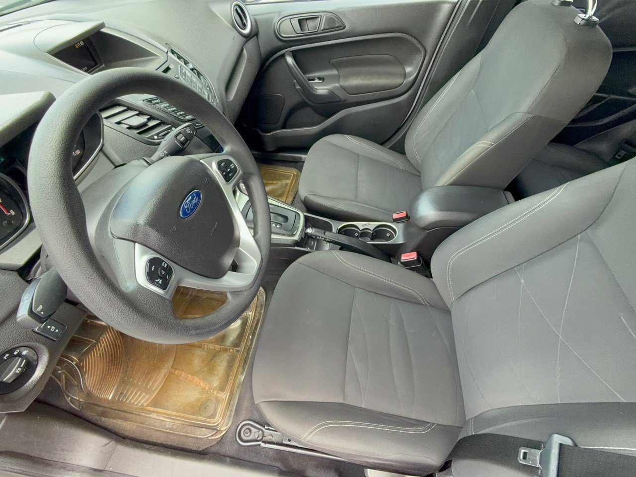 Used 2018 Ford Fiesta SE FWD image 5