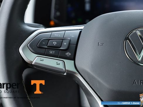 Used 2023 Volkswagen Atlas Cross Sport SE w/ Panoramic Sunroof Package FWD image 21