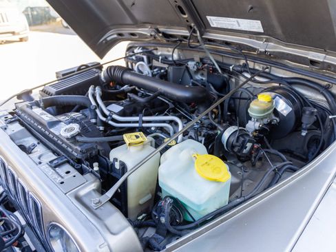 Used 2003 Jeep Wrangler Sahara image 33