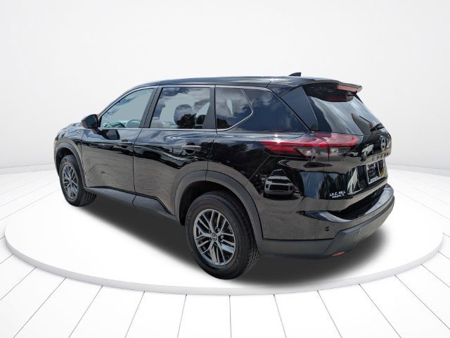 Used 2024 Nissan Rogue S FWD image 6